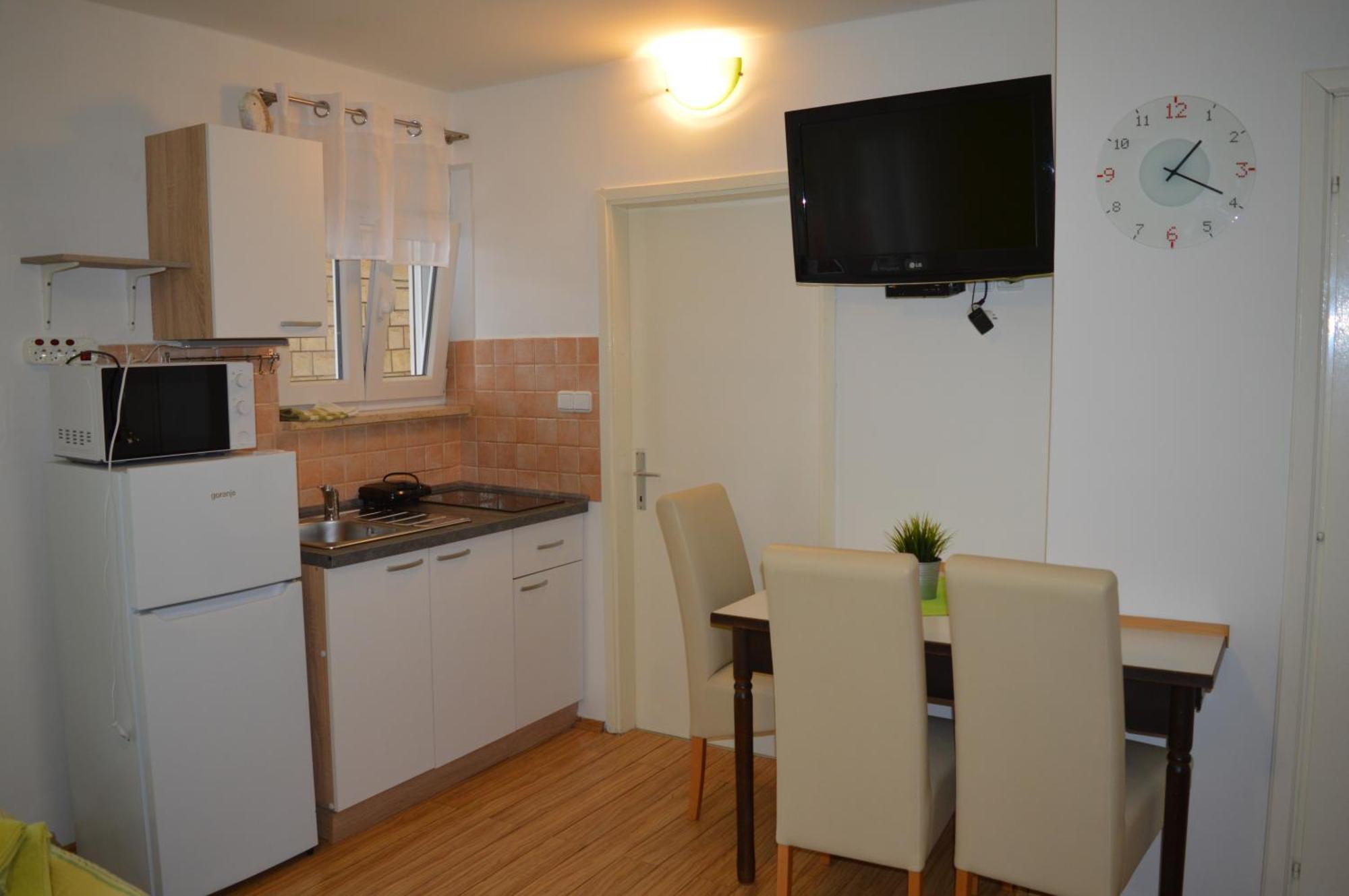 Apartments Kivi Novigrad  Exterior photo