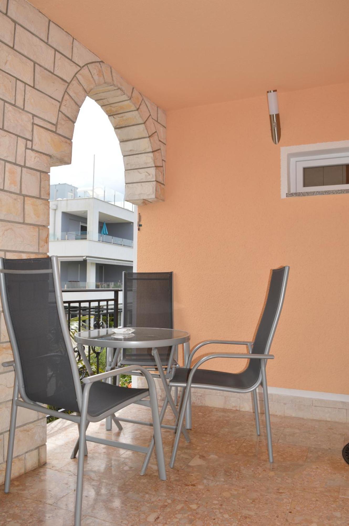Apartments Kivi Novigrad  Exterior photo
